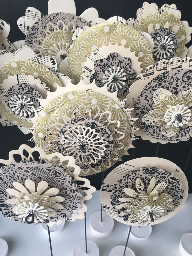 Decorative objects - DECORATION/ Paper & Porcelain... - ALEX HACKETT