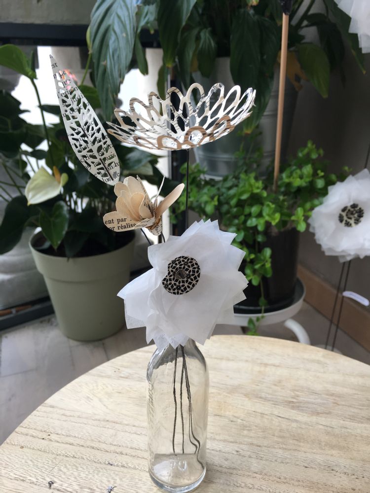 Objets de décoration - Fleurs - ALEX HACKETT
