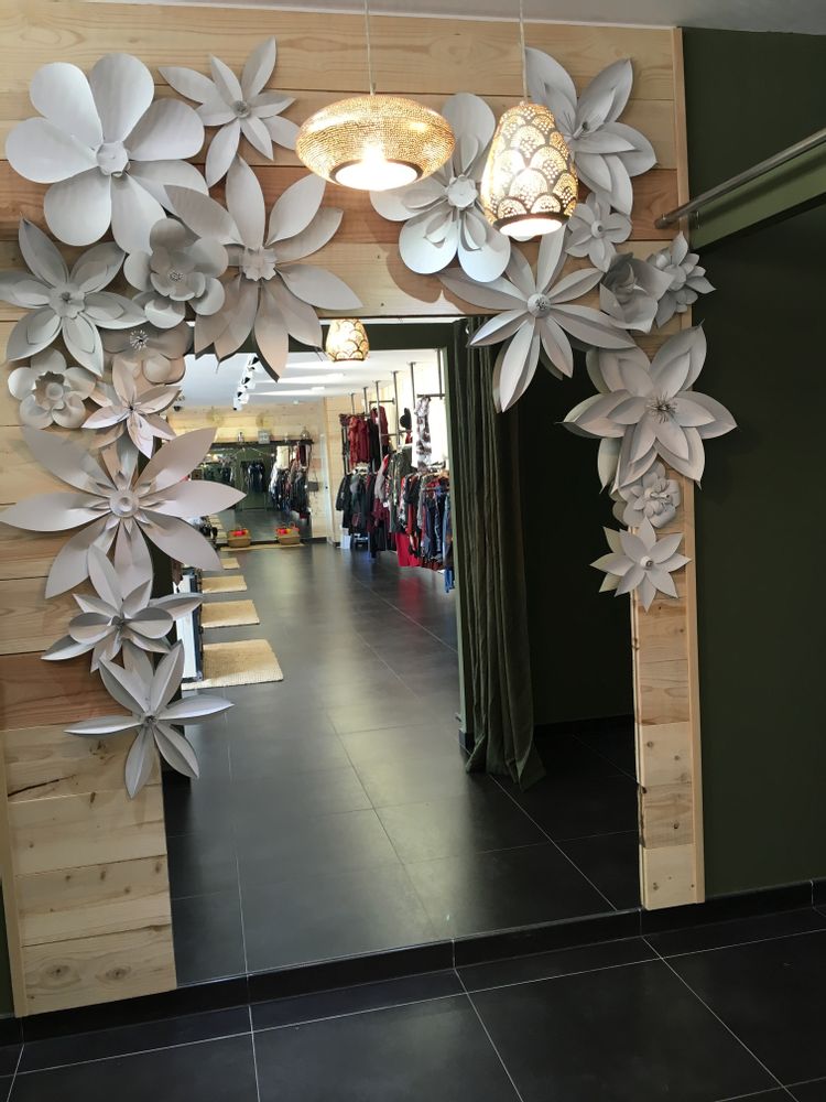 Objets de décoration - Fleurs - ALEX HACKETT