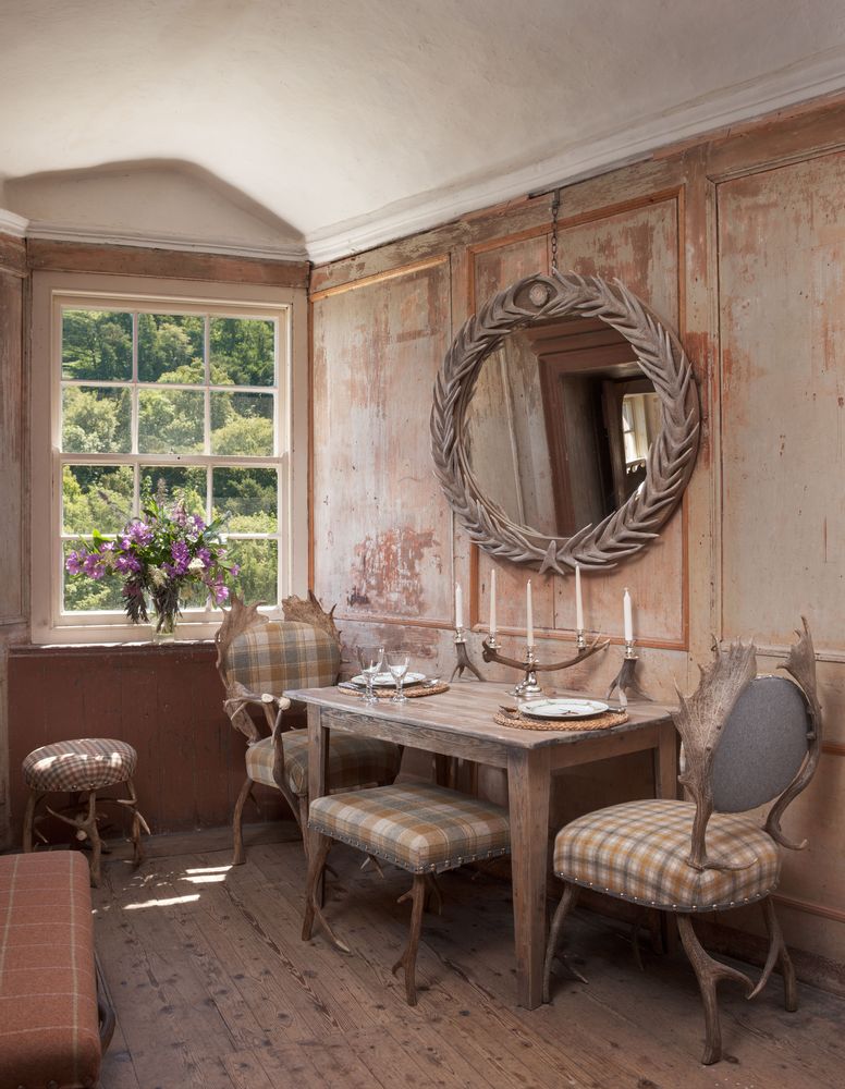 Chaises - DINING CHAIR WITH ARMS - CLOCK HOUSE FURNITURE