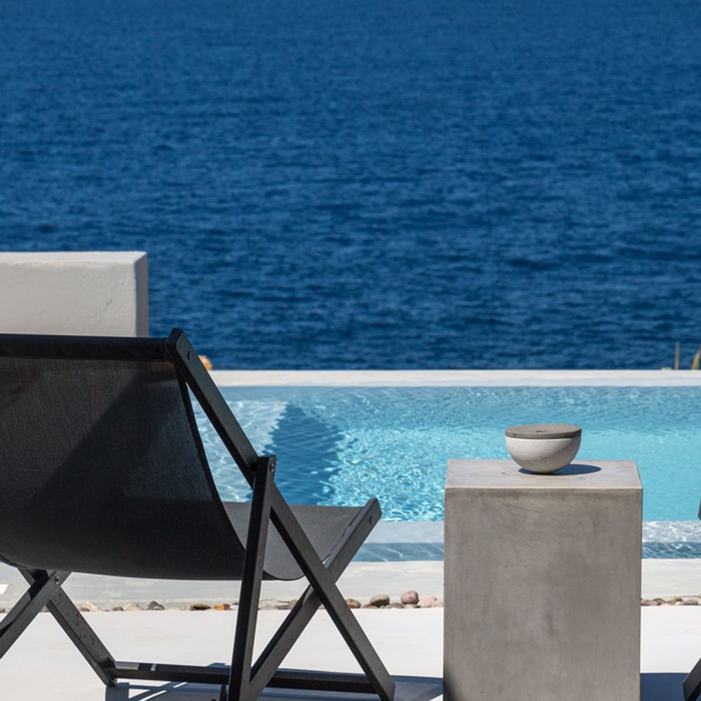 Design objects - ULTIMA Concrete Ashtray - URBI ET ORBI