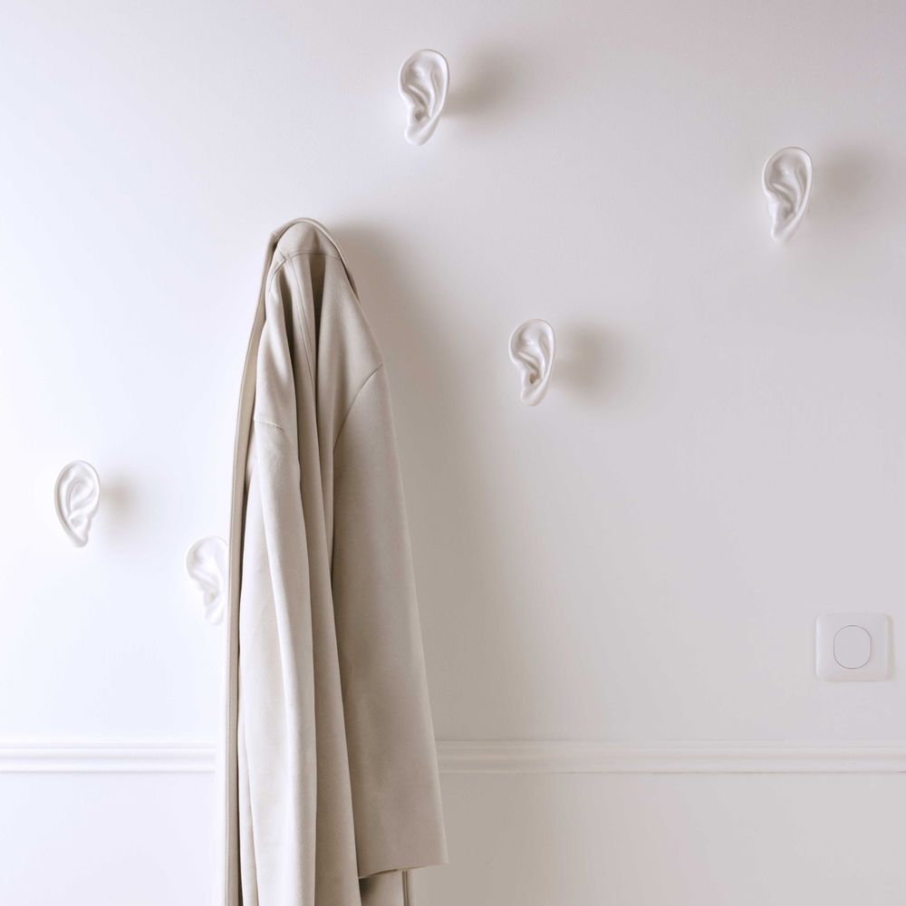 Objets design - " Les murs ont des oreilles " Patères murales / Porte-manteaux - MADE IN WAW ! BY CAROLINE SCHILLING