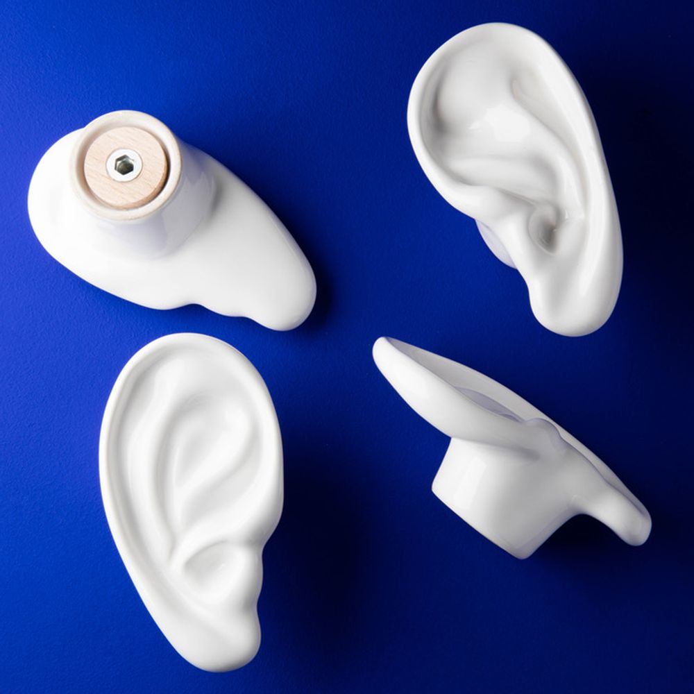 Objets design - " Les murs ont des oreilles " Patères murales / Porte-manteaux - MADE IN WAW ! BY CAROLINE SCHILLING