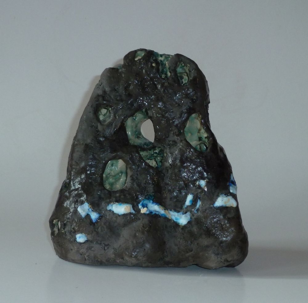 Ceramic - Black stele - ELISABETH BOURGET