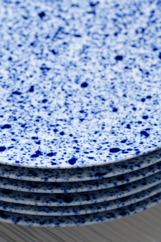 Assiettes de réception - Collection d'art de la table Magma cobalt en porcelaine de Limoges - NON SANS RAISON PORCELAINE DE LIMOGES