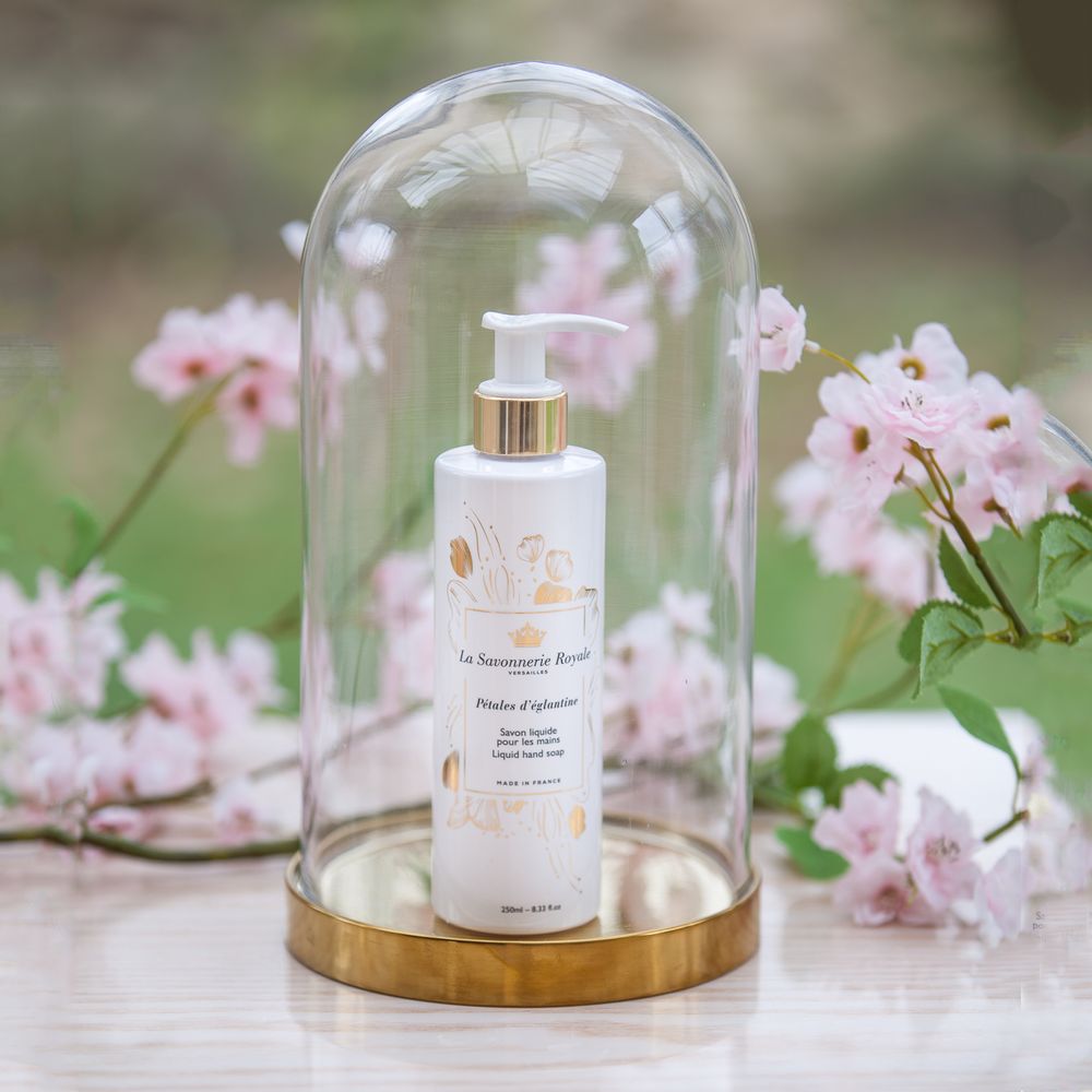 Soaps - 8.33 fl.oz liquid hand soap Pétales d'églantine - LA SAVONNERIE ROYALE