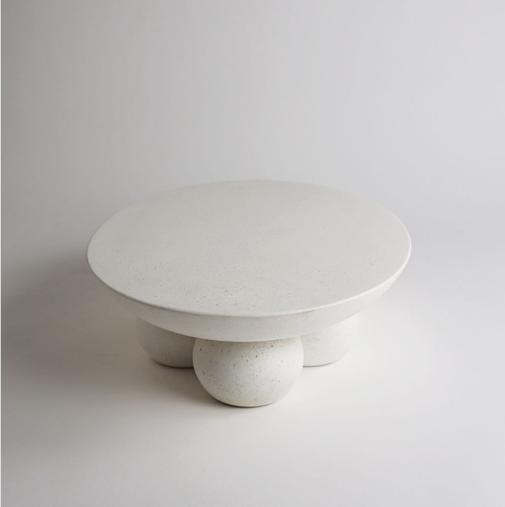 Trays - PIEDI sculptural display stand - ALENTES