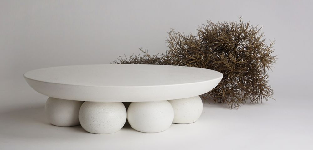 Trays - PIEDI sculptural display stand - ALENTES