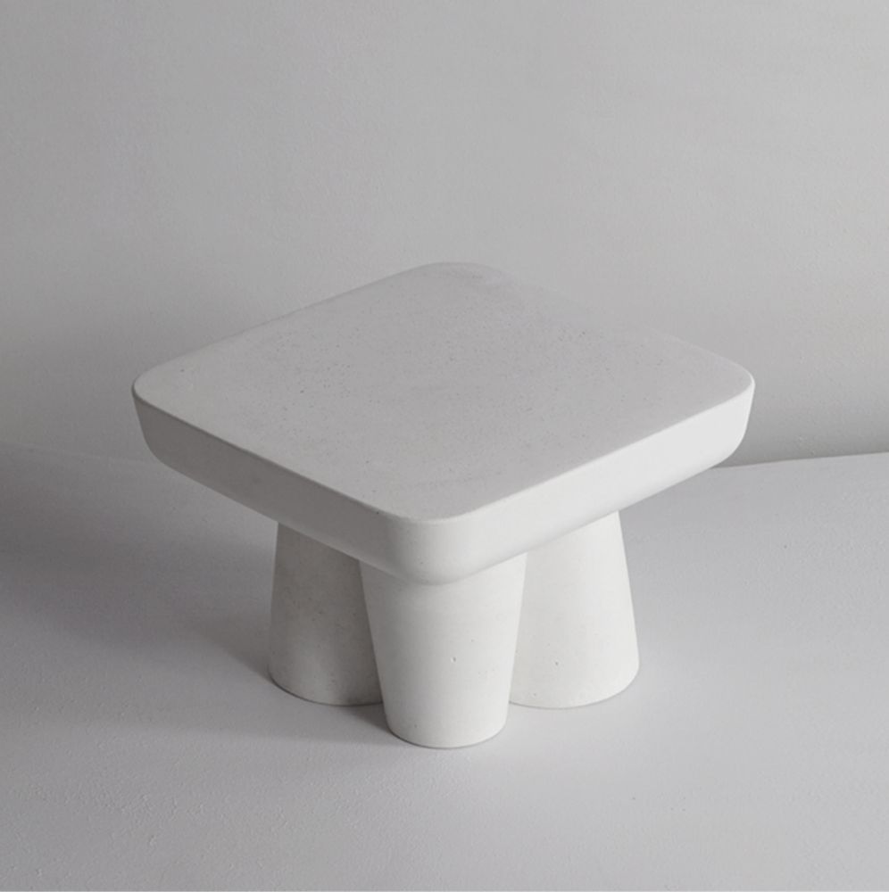 Sculptures, statuettes and miniatures - HOMME sculptural display stand - ALENTES