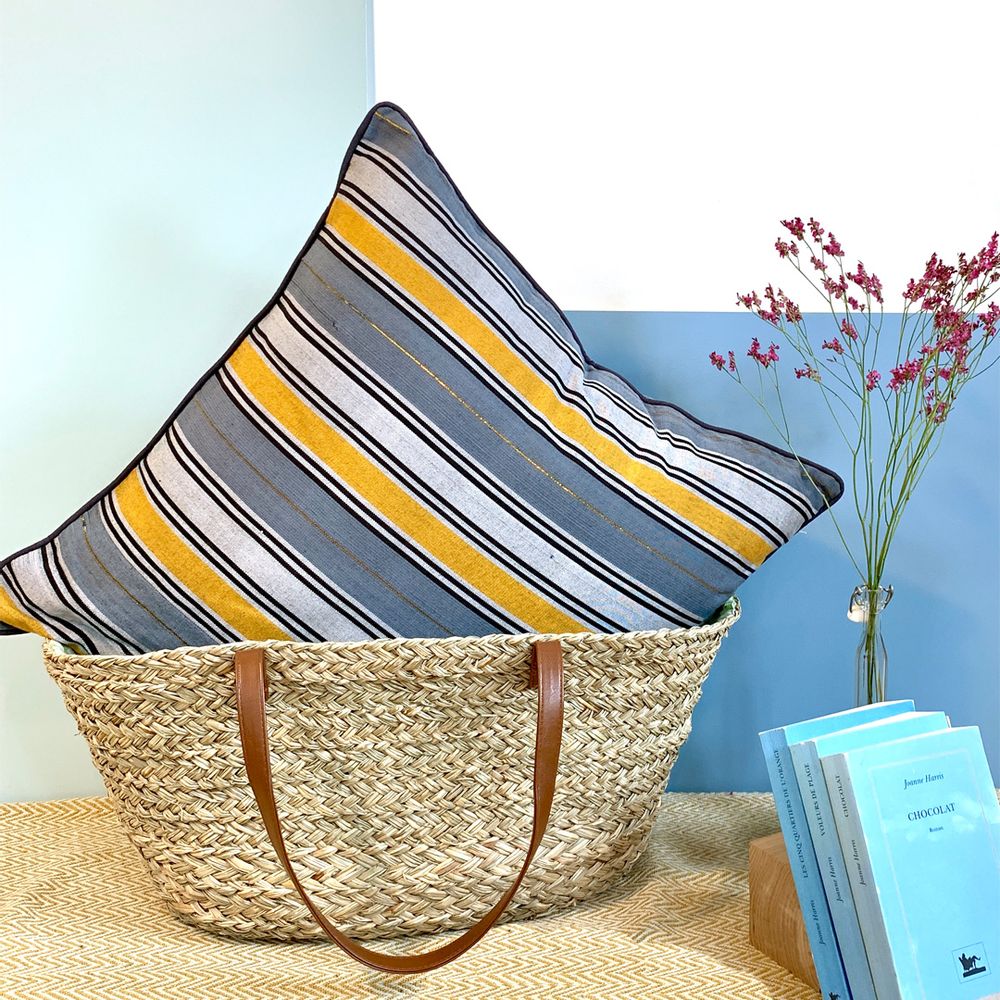 Fabric cushions - Woven cushions in Benin - COUSSIN D'AFRIQUE