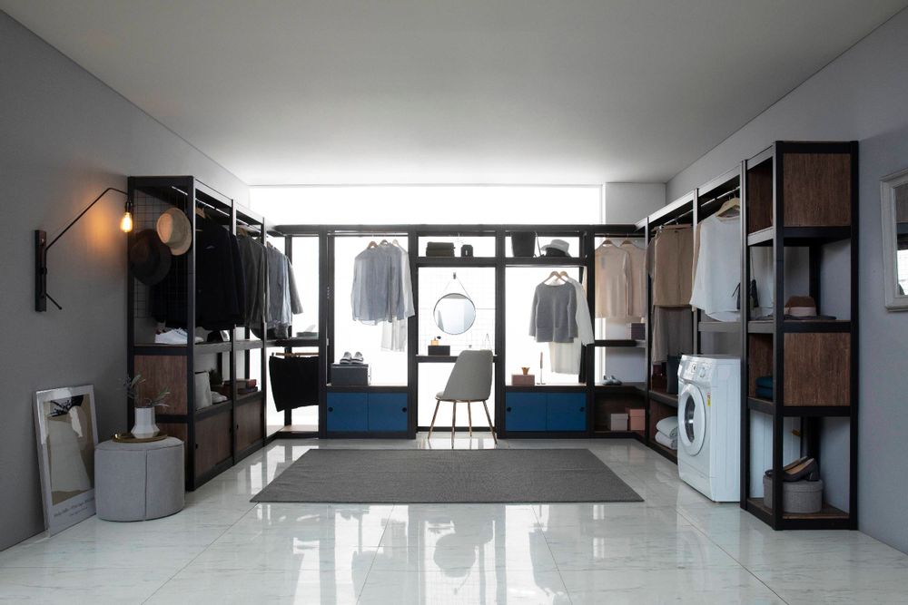Wardrobe - SPEEDRACK SHELVES AND WARDROBE - SPEEDRACK