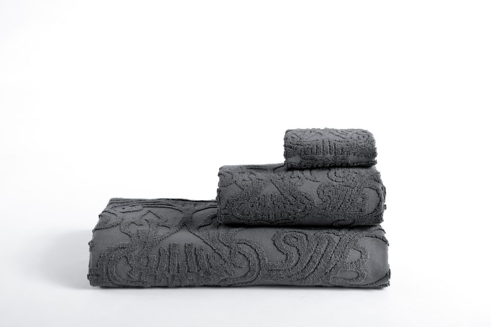 Decorative objects - Bath towel collection with matching bath mats - TINKALU GMBH