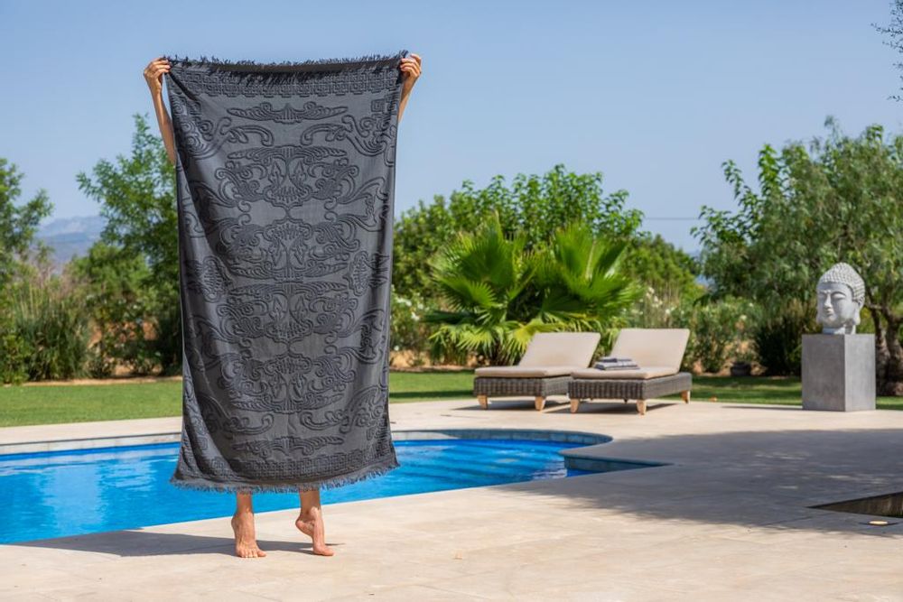 Decorative objects - Bath towel collection with matching bath mats - TINKALU GMBH