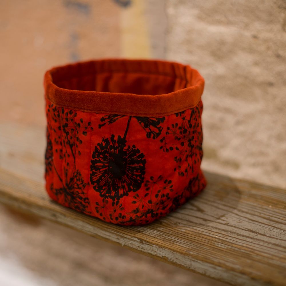 Homewear - FABRIC BASKET : EVERYTHING HAS A PLACE - ROSHANARA PARIS