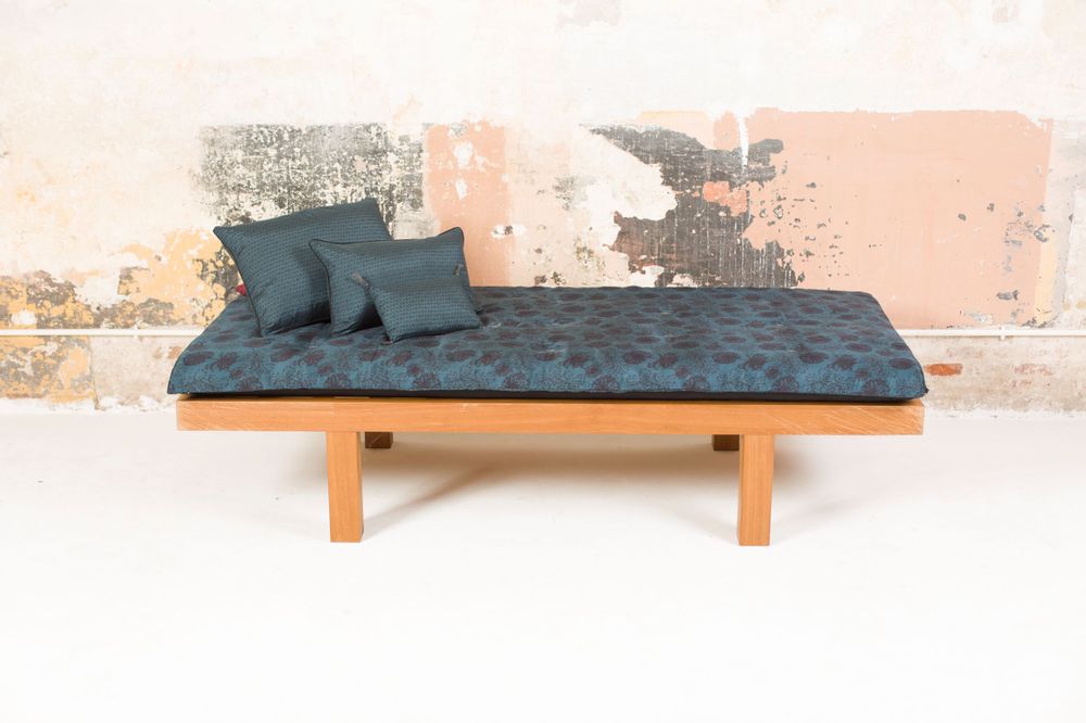 Decorative objects - Zanzibar Bed Throw Sofa - ROSHANARA PARIS