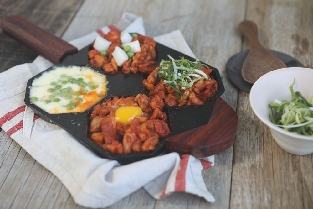 Objets design - Egg Pan Poêle  [Pre-Seasoned Cast Iron]  - MOMMY'S POT