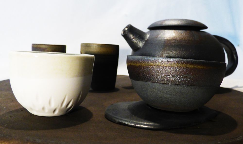 Ceramic - Dishes made of black sandstone - ATELIER DE WILLIAMS