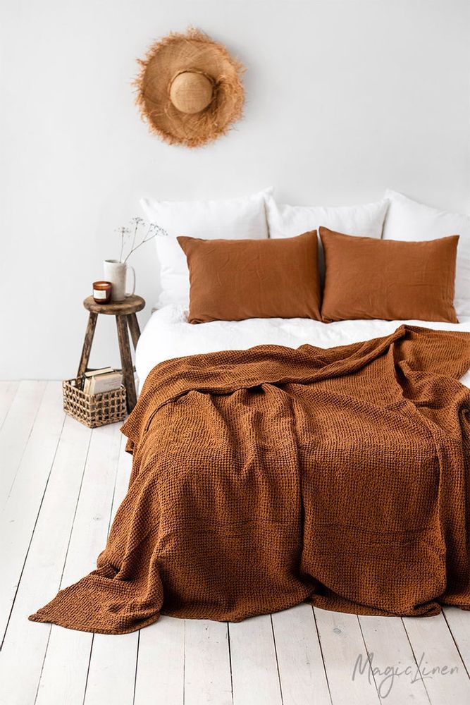 Throw blankets - Waffle linen blanket in Cinnamon - MAGICLINEN