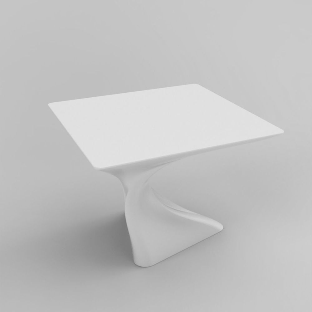 Tables basses - Nike ; La Victoire ailée - INOMO