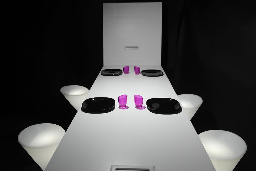 Design objects - Warmpath standing table - LES BELLES CREATIONS