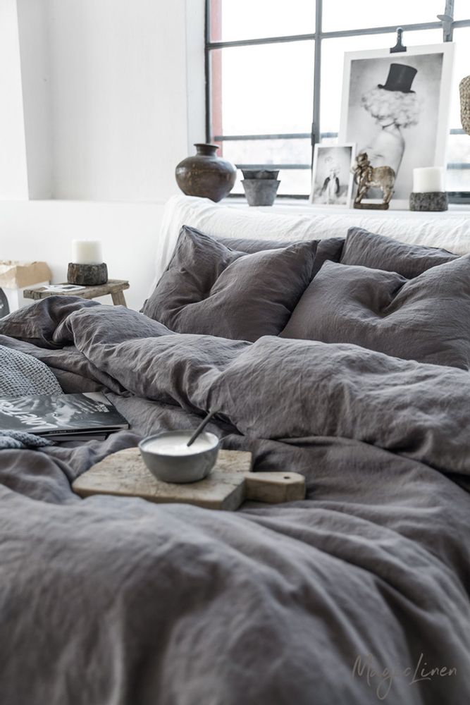Design objects - Linen bedding set in Charcoal Gray - MAGICLINEN