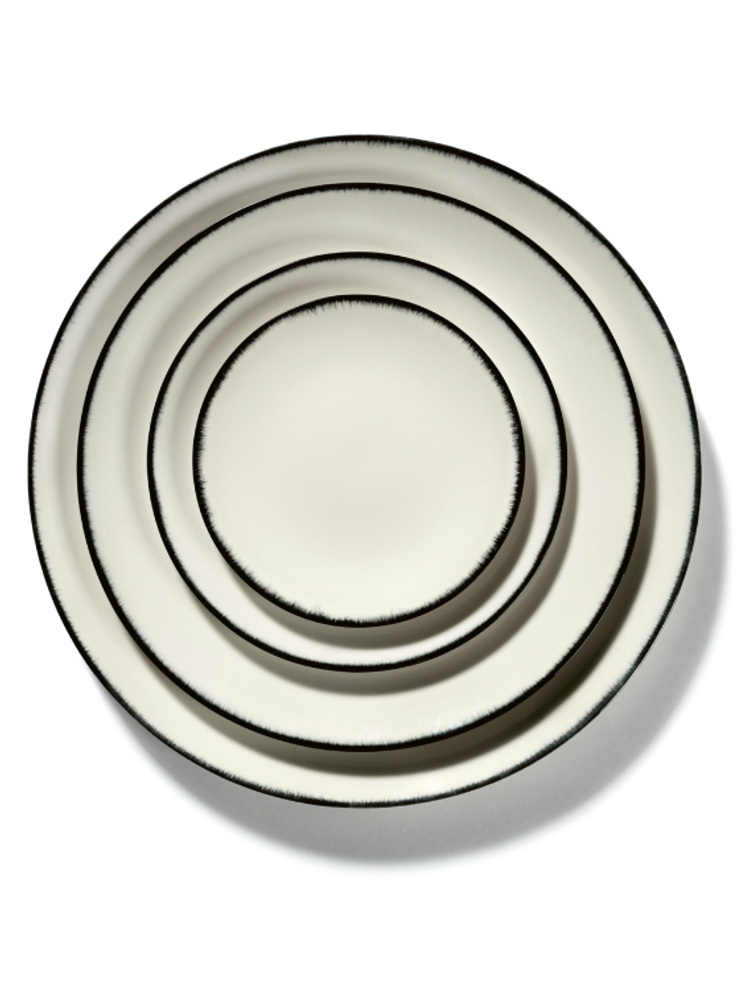 Assiettes de réception - Dé par Ann Demeulemeester - Serax - ANN DE MEULEMEESTER - SERAX
