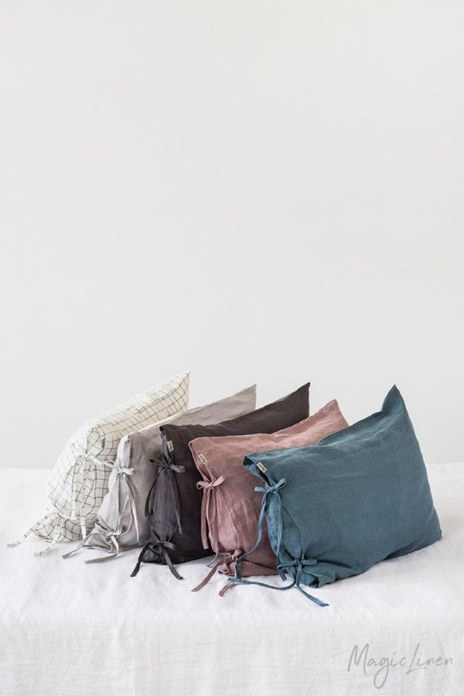 Linge de lit - Taie d'oreiller en lin avec des cravates maigres en différentes couleurs - MAGICLINEN