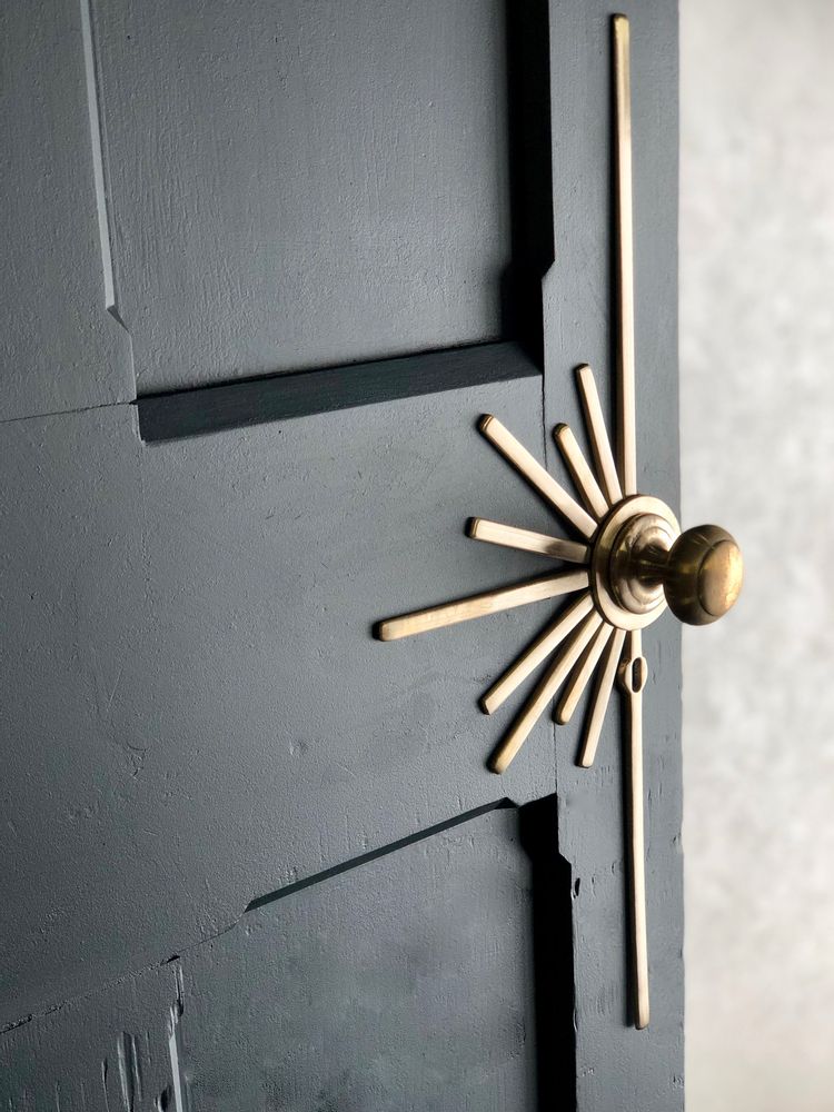 Artistic hardware - Sunburst lever handle - PHILIP WATTS DESIGN