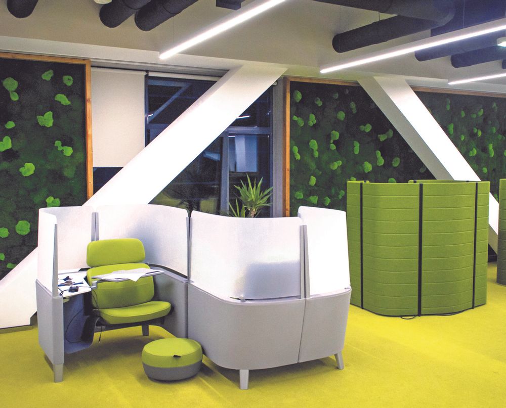 Acoustic solutions - Custom made ball moss walls - GREEN MOOD