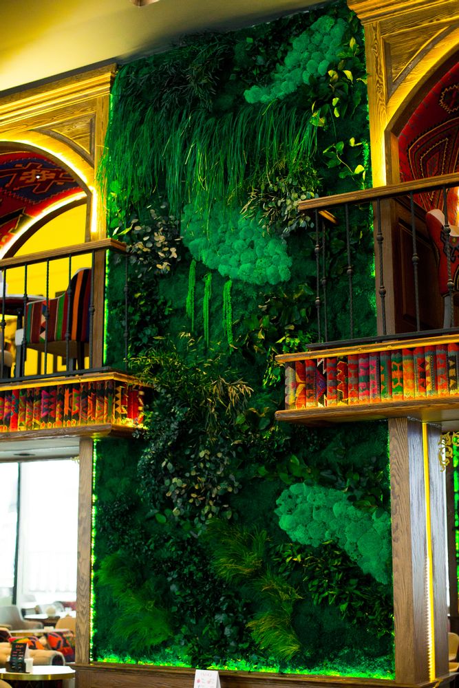 Floral decoration - Custom made wild plants wall - GREEN MOOD