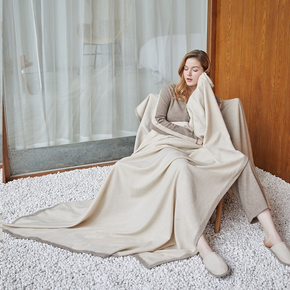 Homewear textile - Cardigan à capuche pur cachemire sportif Unyed - SANDRIVER MONGOLIAN CASHMERE