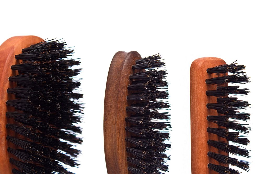 Beauty products - Beard Brush - PLISSON
