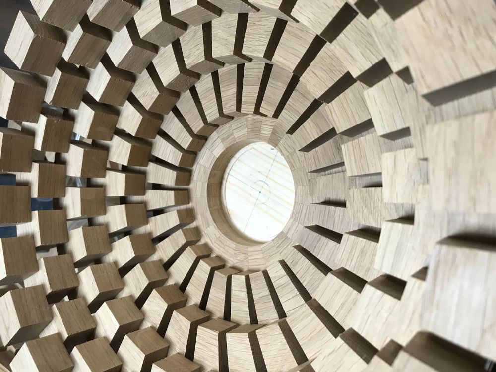 Pièces uniques - YVES PIERART - LUMINAIRES EN BOIS TOURNÉ ET SEGMENTÉ - MAD' IN EUROPE