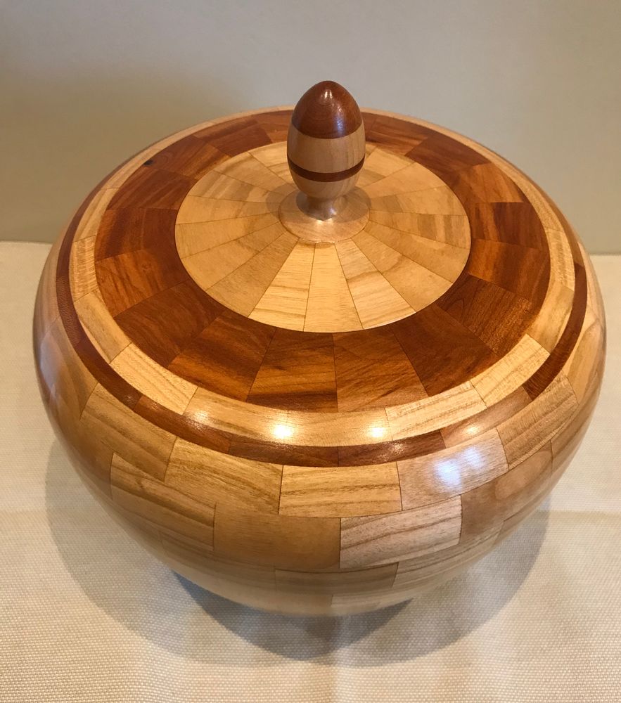 Pièces uniques - YVES PIERART - LUMINAIRES EN BOIS TOURNÉ ET SEGMENTÉ - MAD' IN EUROPE