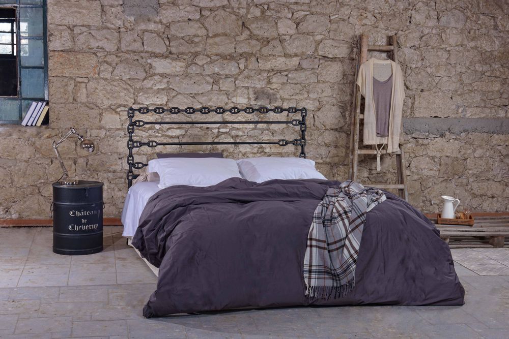 Quincaillerie d'art - Lit en fer fait main style industriel - Modèle Athina - VOLCANO - HANDMADE IRON BEDS