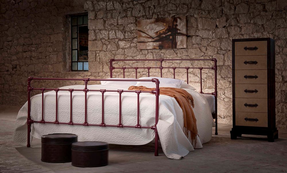 Quincaillerie d'art - Dessing industriel lit en fer fait main - Modèle Iris - VOLCANO - HANDMADE IRON BEDS