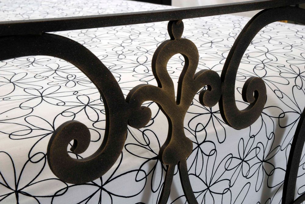 Objets design - Lit en fer fait main style art nouveau - Modèle Norm - VOLCANO - HANDMADE IRON BEDS