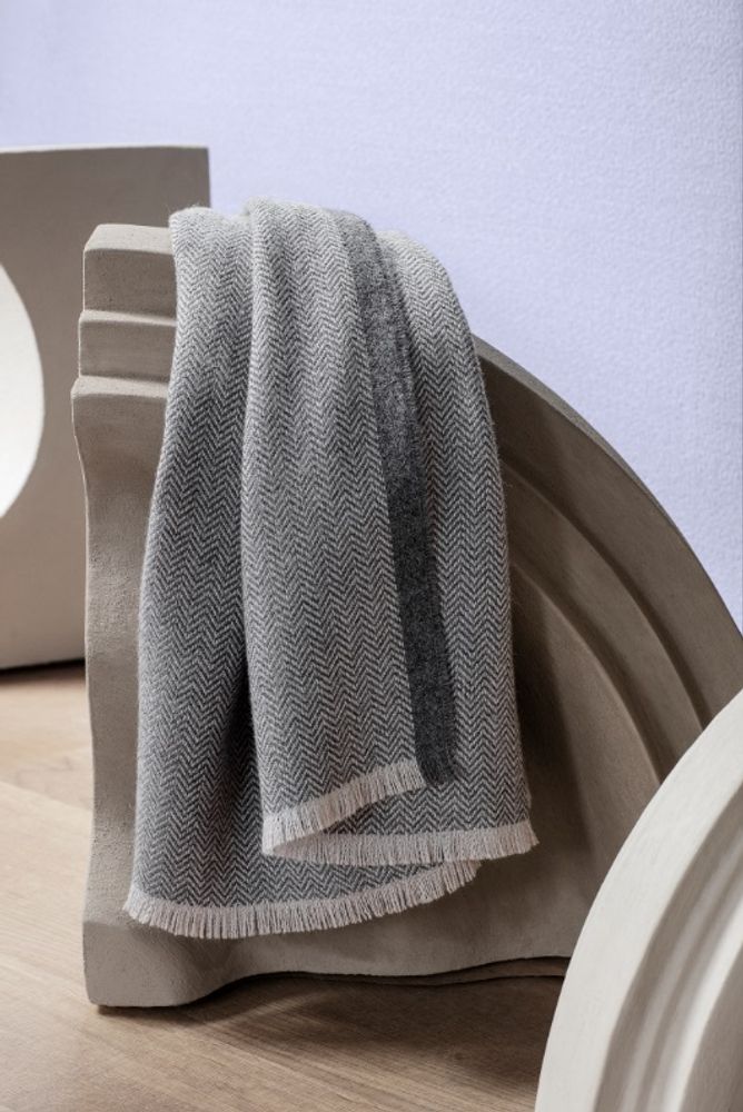 Throw blankets - Sustainable baby alpaca wool // The Herringbone Collection - ELVANG DENMARK A/S