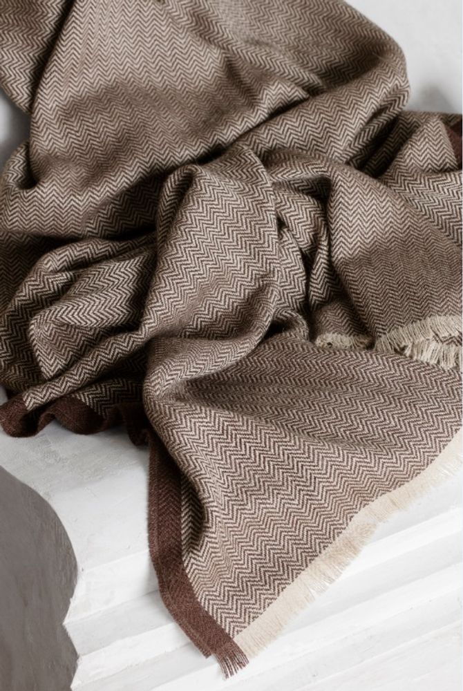 Throw blankets - Sustainable baby alpaca wool // The Herringbone Collection - ELVANG DENMARK A/S
