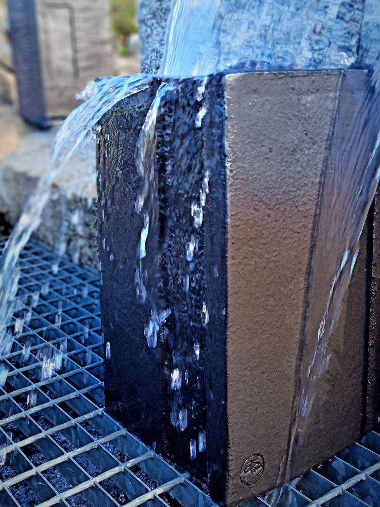 Céramique - sculpture monolithe - ATELIER ENTRE TERRES