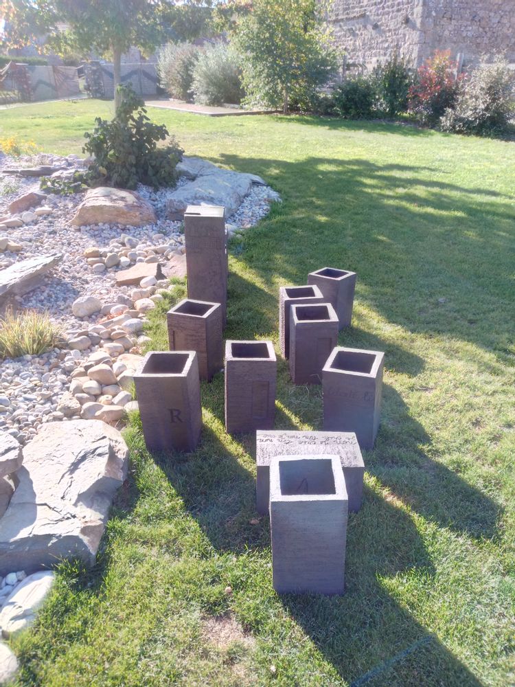 Céramique - sculpture monolithe - ATELIER ENTRE TERRES