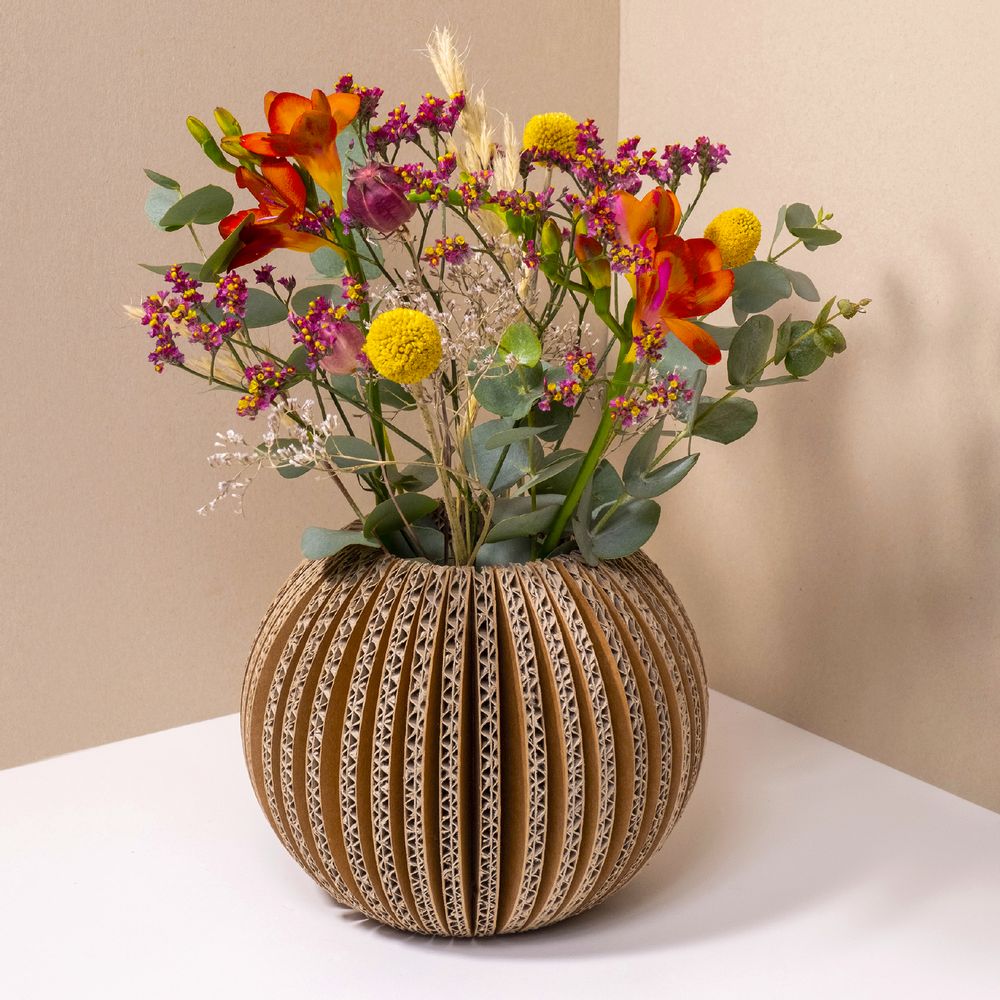 Vases - Vase made of recycled cardboard / cache-cache - TOUT SIMPLEMENT,