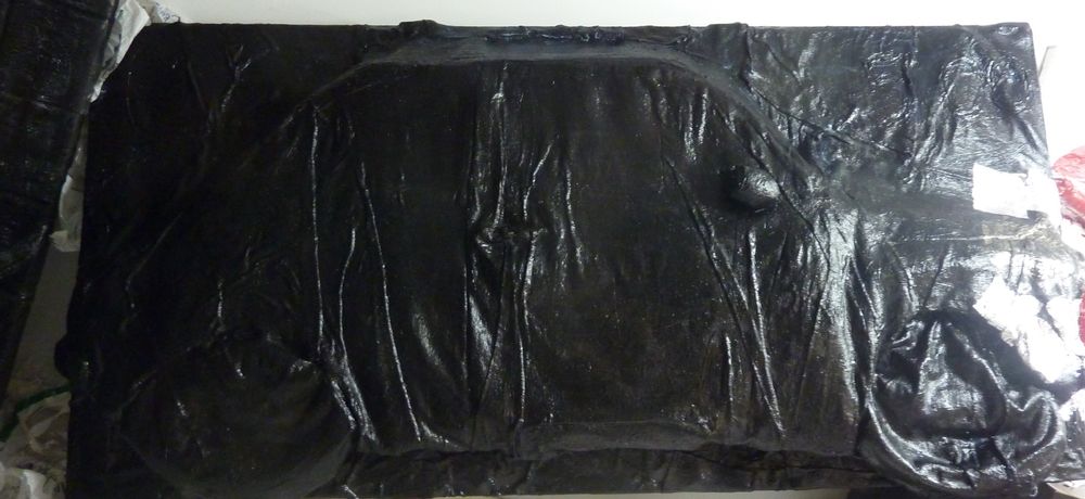 Pièces uniques - "OLD FIAT 500" Soft Bubble - Art work in a metallic silver colored leaf with black - ERRANTE FUNCTIONAL ART