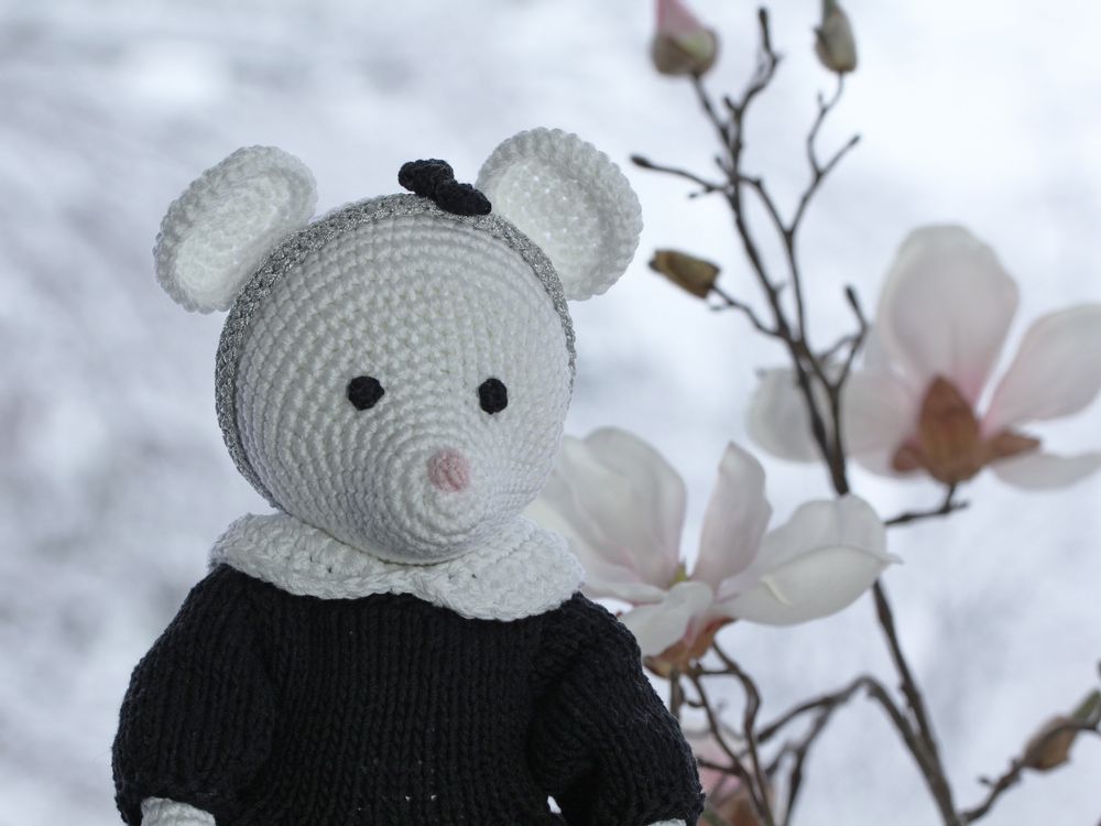 Soft toy - Alice - crochet mouse - LEGGYBUDDY