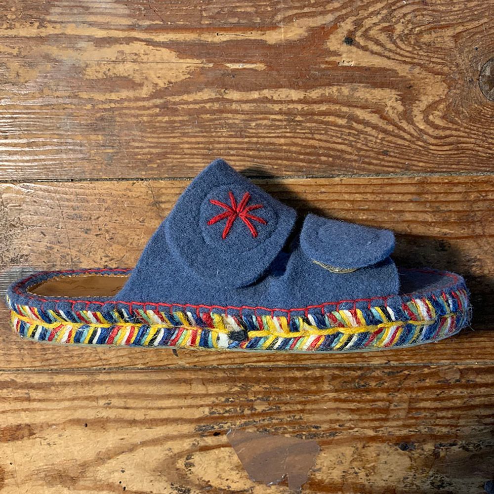 Chaussures - CHAUSSONS D'INTERIEUR/HOME SLIPPERS - DONQUICHOSSE