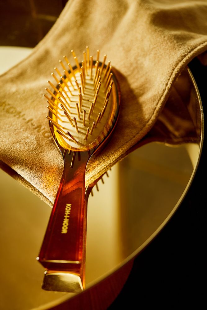 Beauty products - Timeless icon “JASPE” hairbrush - KOH-I-NOOR ITALY BEAUTY
