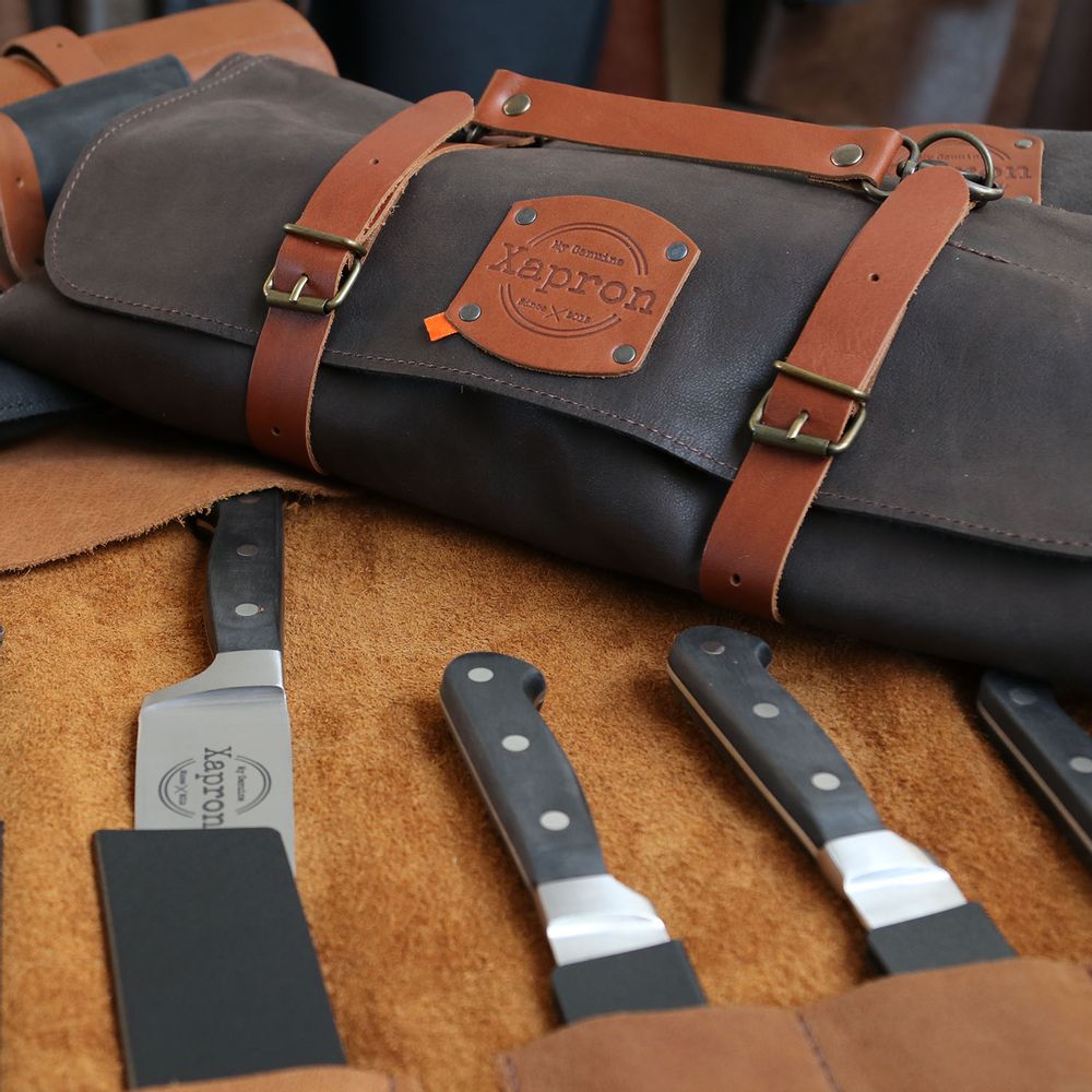 Barbecues - Xapron leather (bbq) aprons - XAPRON - FOUR DELIVITA