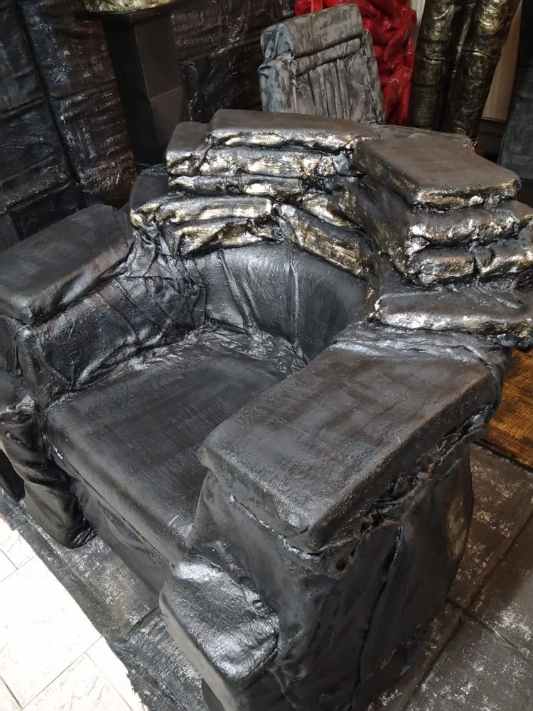 Unique pieces - "BOOKS THRONE -12 BOOKS" Soft Bubble - Art wotk in metallic silver colored leaf with black/dark grey - ERRANTE FUNCTIONAL ART