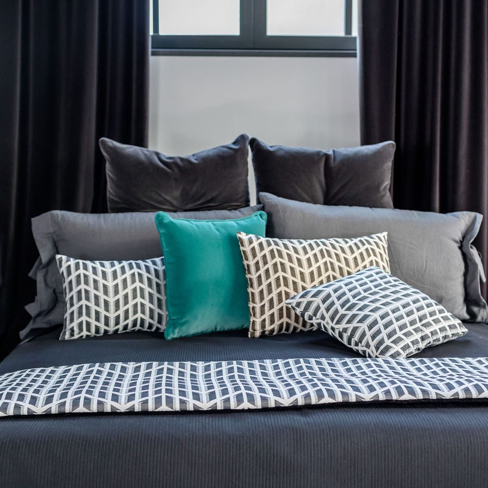 Cushions - SOFT FURNISHINGS: QUILTS AND CUSHIONS - L'OPIFICIO