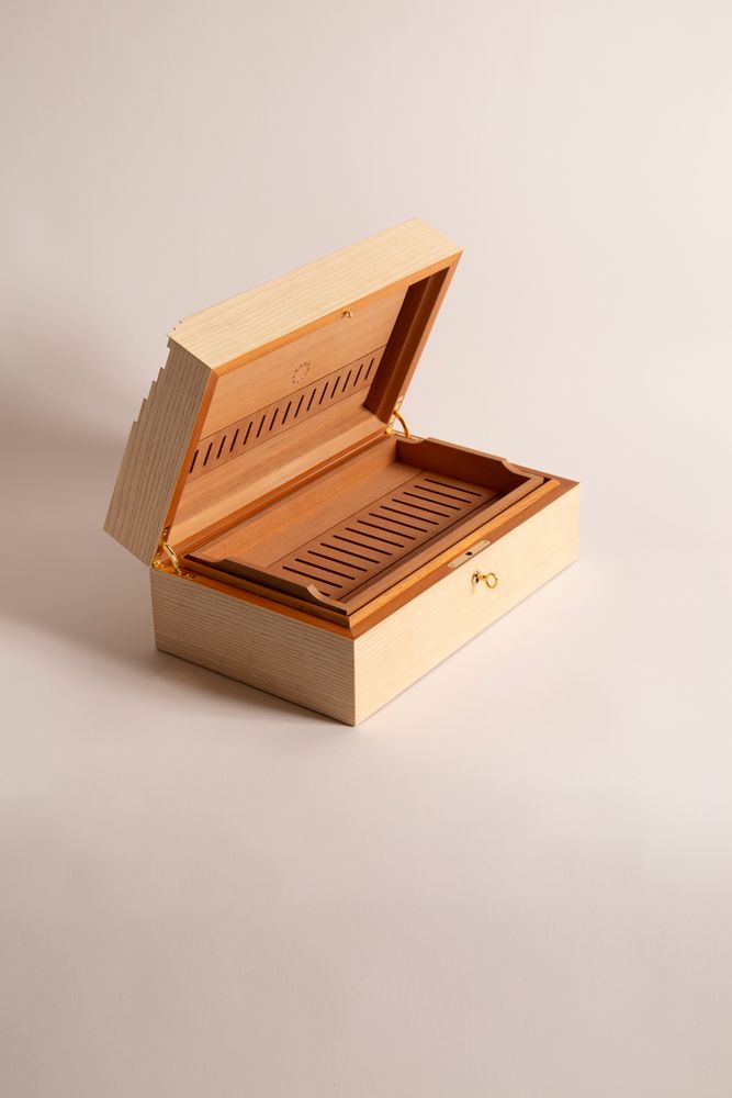 Unique pieces - Topography - Cigar box - DRAGONFLY